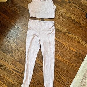 Old Navy Active Cropped Set Pink